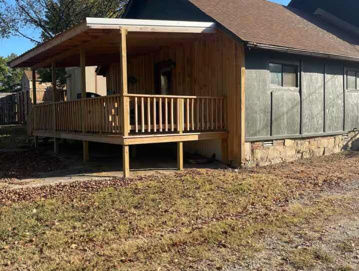 The Streamer Airbnb Norfork Arkansas