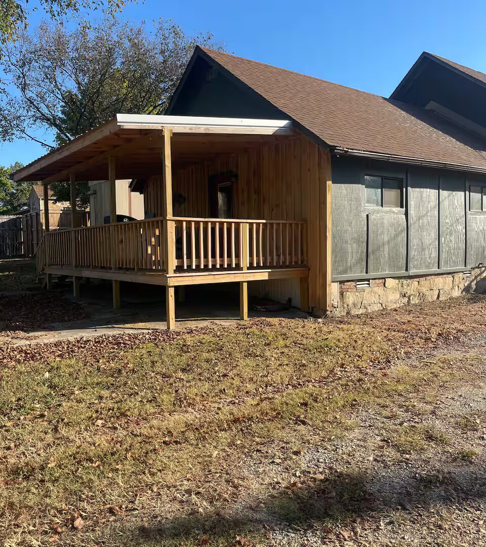 The Streamer Airbnb Norfork Arkansas