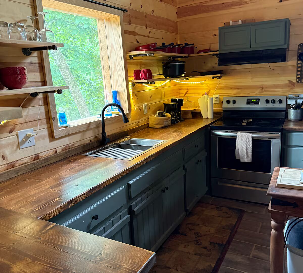 The Squirrels Nest Rental property by HighMountainRentals.com